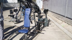 Nautilus Vertical Chest Press Plate Loaded 1